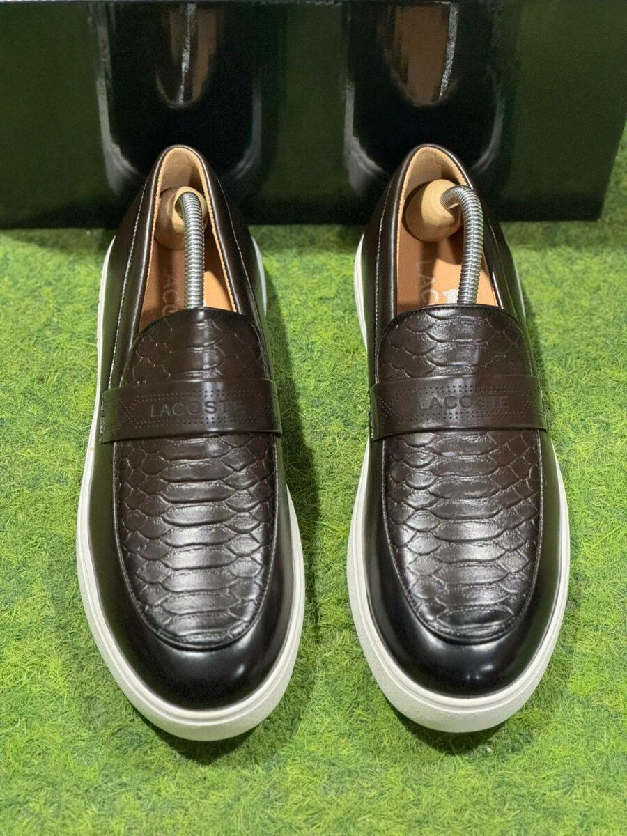 Mocassins élégants en cuir noir