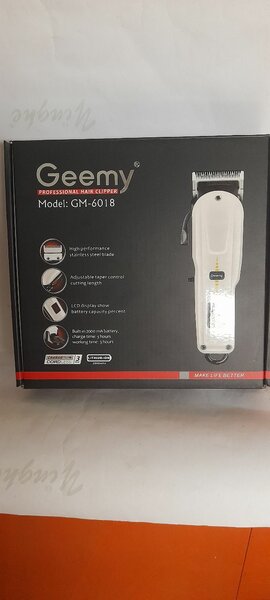 Tondeuse professionnelle Geemy GM-6018