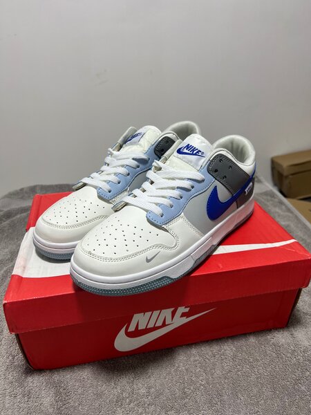 Кроссовки Nike Dunk Low GS Ivory Hyper Royal мужские