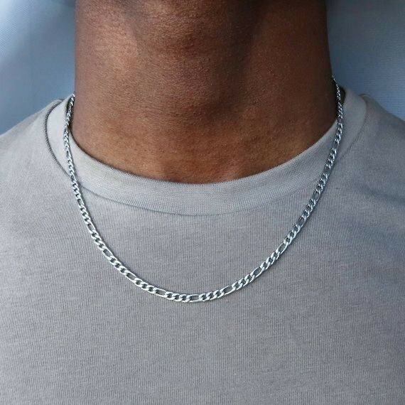 Chaîne Homme Argentée Élégante