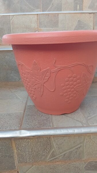 Flower Pots 21cm by 26cm