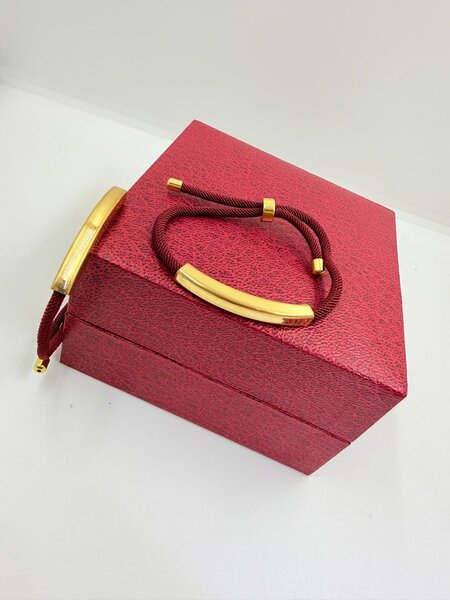 Bracelet en corde dorée