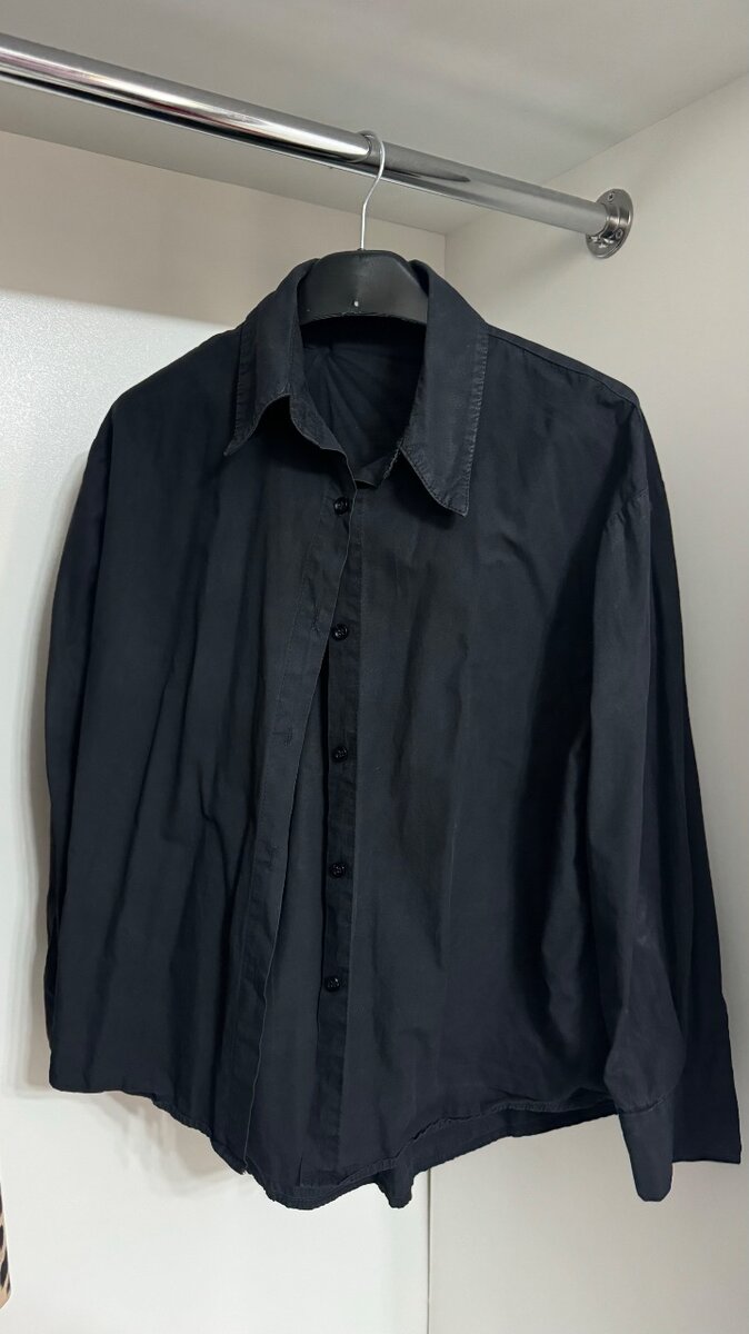 Черная рубашка