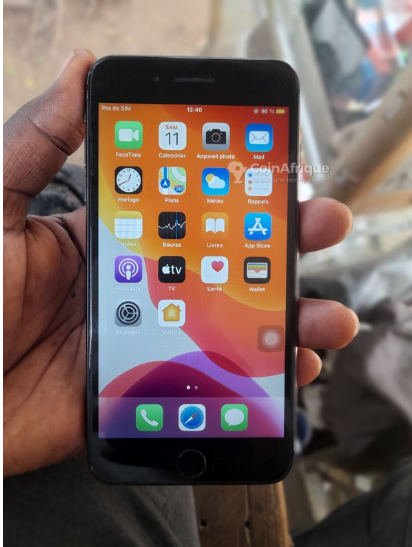 iPhone 8 Plus - 64 go