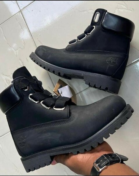 TIMBERLAND BOOT