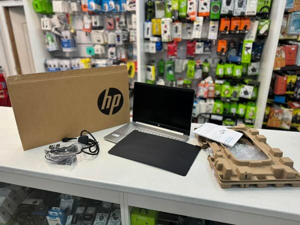 Brand new HP 15S Laptop