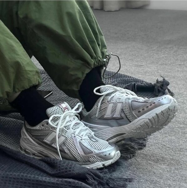 New Balance argent