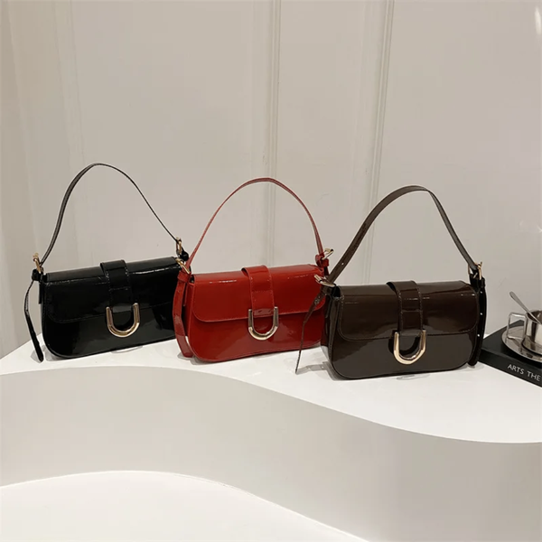 Sac à bandoulière en cuir rouge