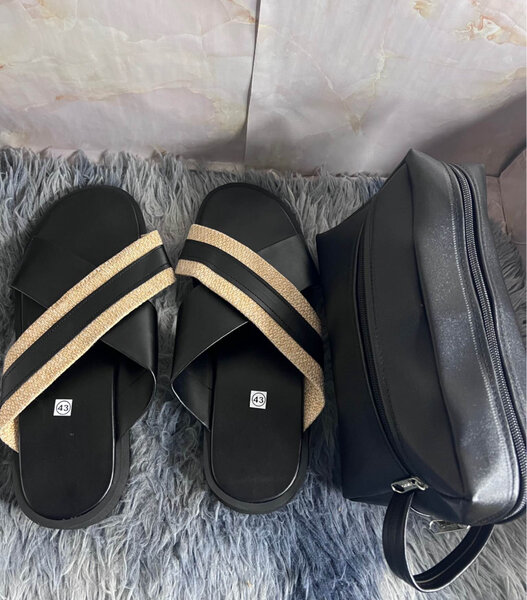 Sandales élégantes avec pochette