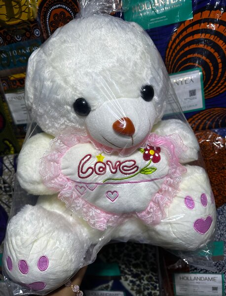 Nounours en peluche "Love"