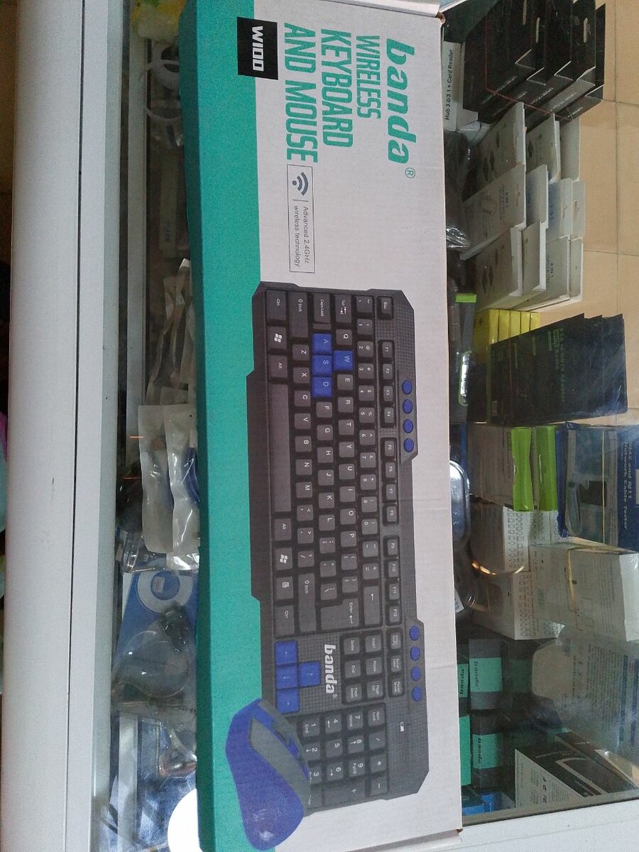 Banda wireless keyboard and mouse