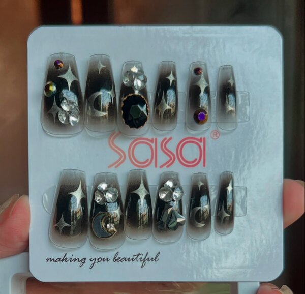 Luxe nails