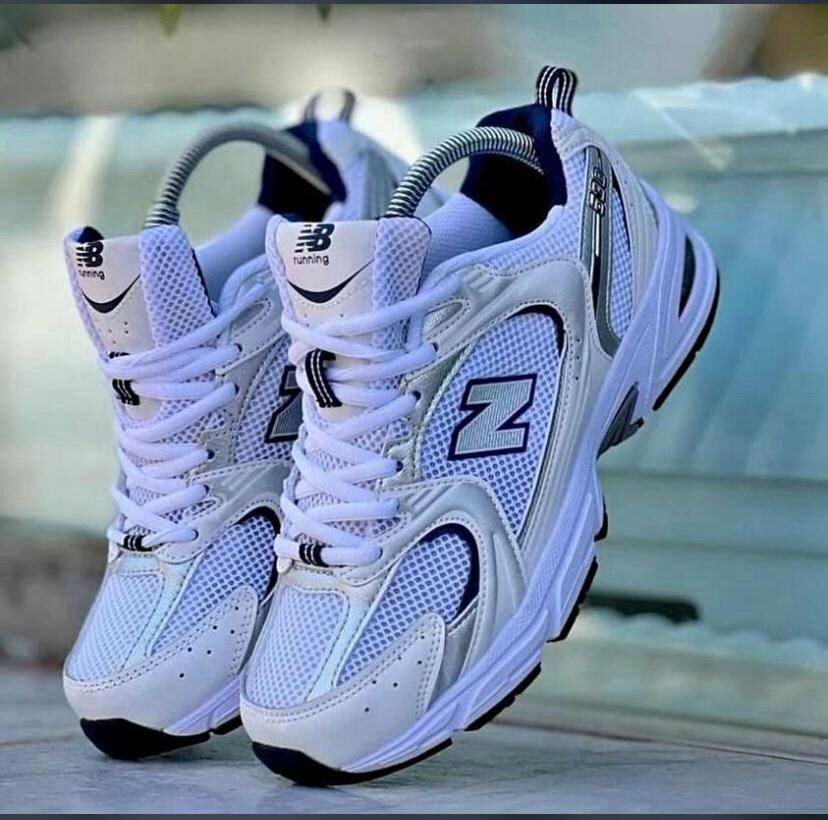 Sandales compensées florales