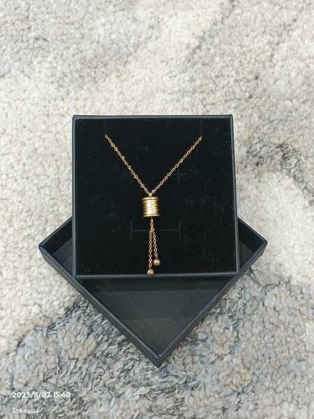 Collier pendentif élégant