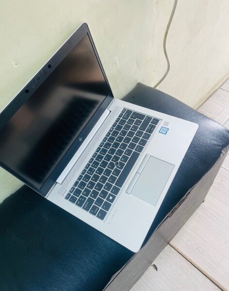 Hp elitebook 830 G5