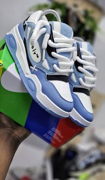 Baskets élégantes OGly