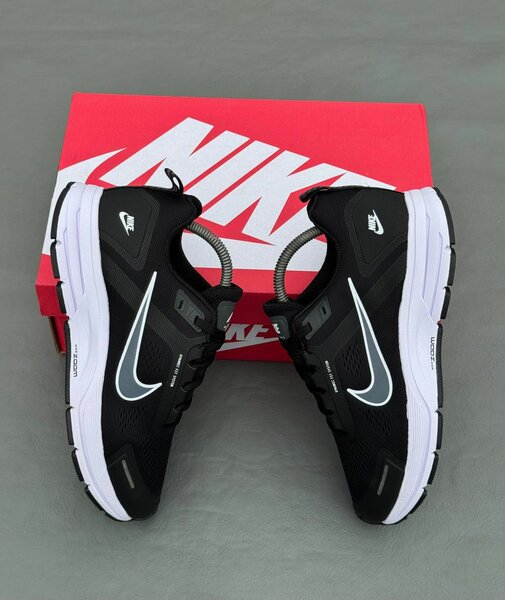 Chaussures de sport Nike légères