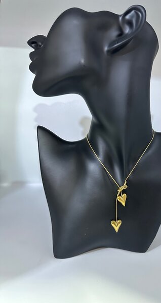 Double layered necklace