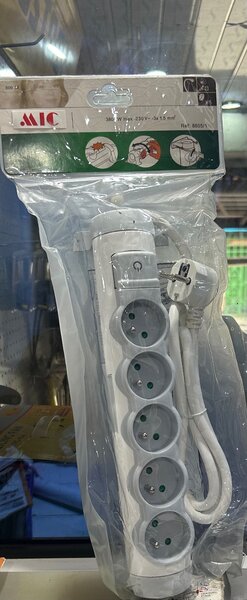 Bloc multiprise avec interrupteur