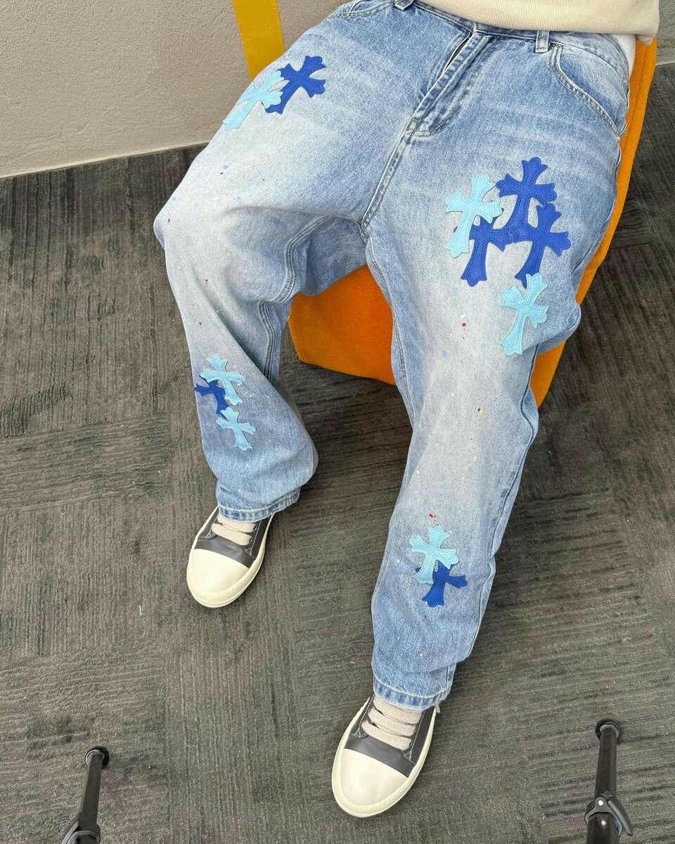 Jeans streetwear à motifs croix