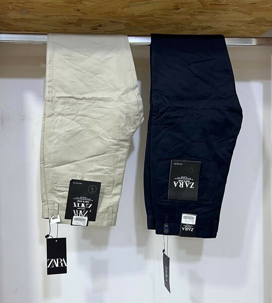 Zara Kakhi trousers