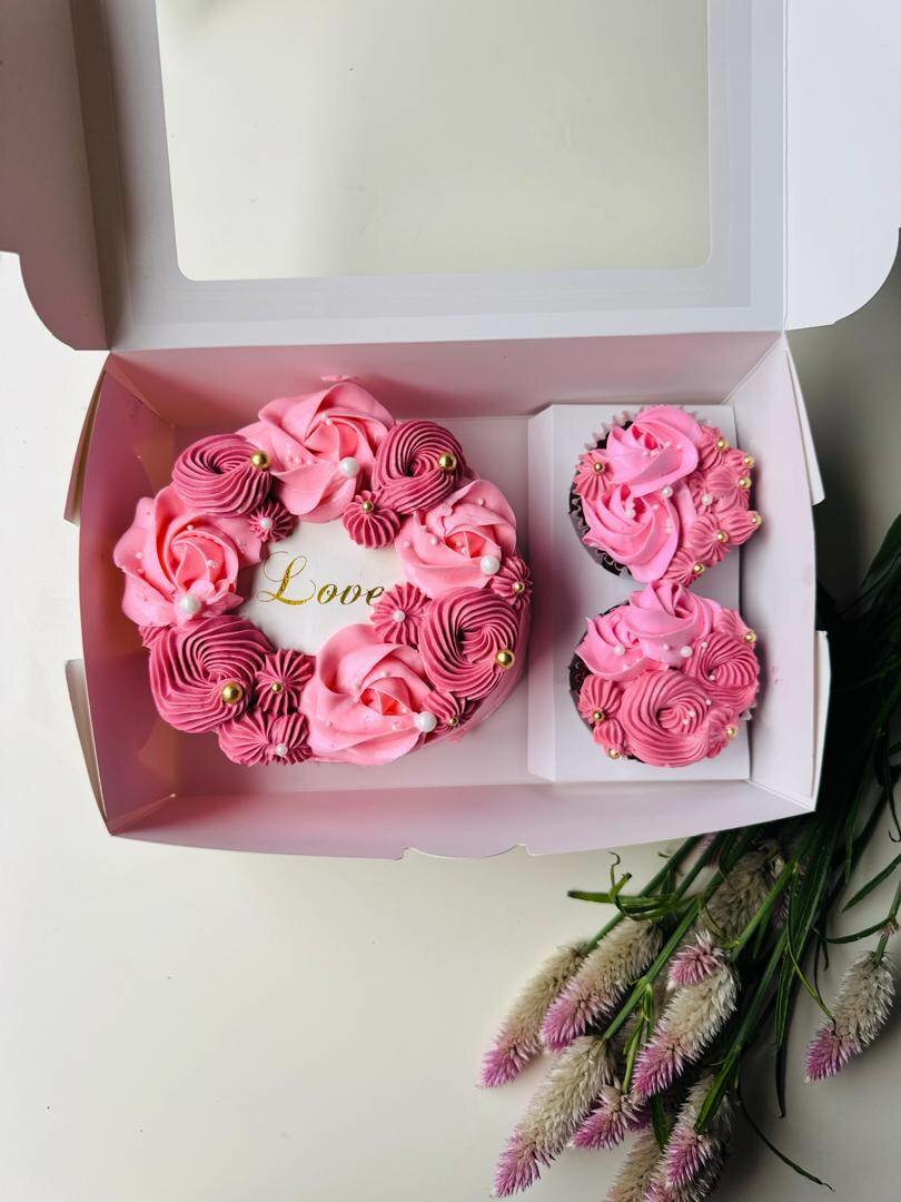 Bento cake and cupcakes