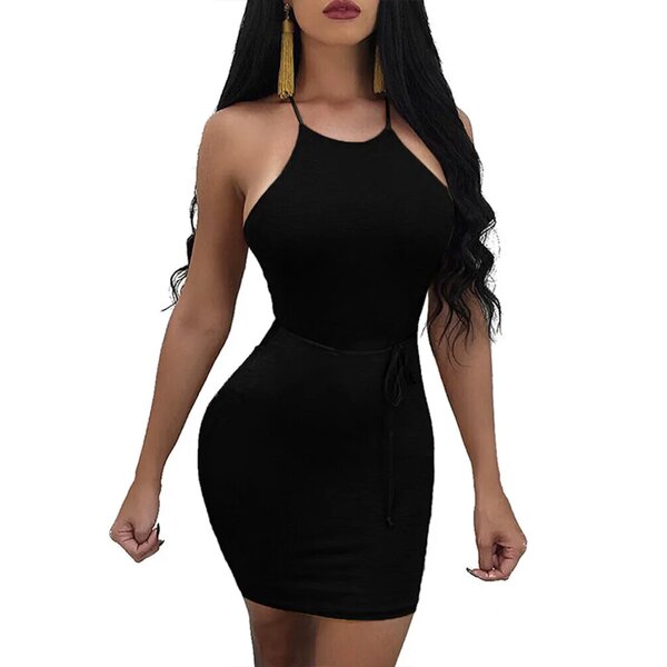 Robe moulante noire élégante