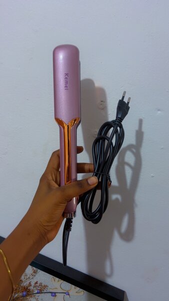 Professional hair straightener