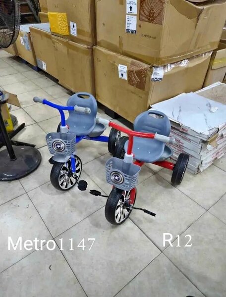 Tricycle enfant avec poignée