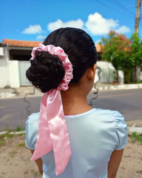 Chouchou satin queue-de-cheval