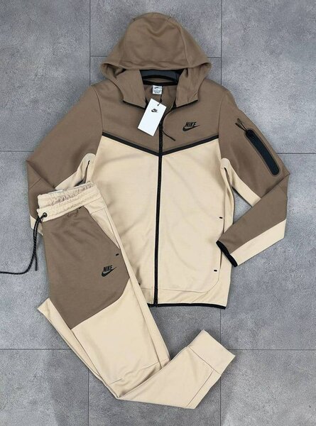 Complet Nike tech, Adidas...