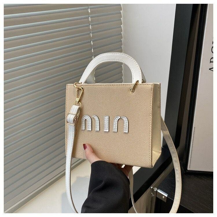 Sac à main élégant en toile