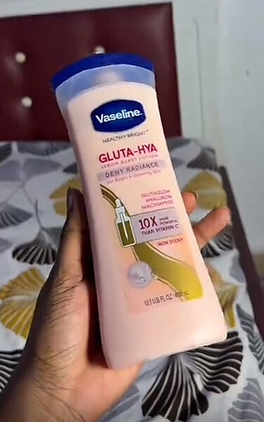 Lotion Vaseline Gluta-Hya