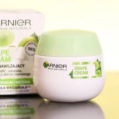 Skin naturals Botanical Cream Grape Extract Moisturizing Cream