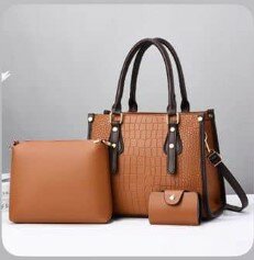 High-quality, stylish women's bag with accessories