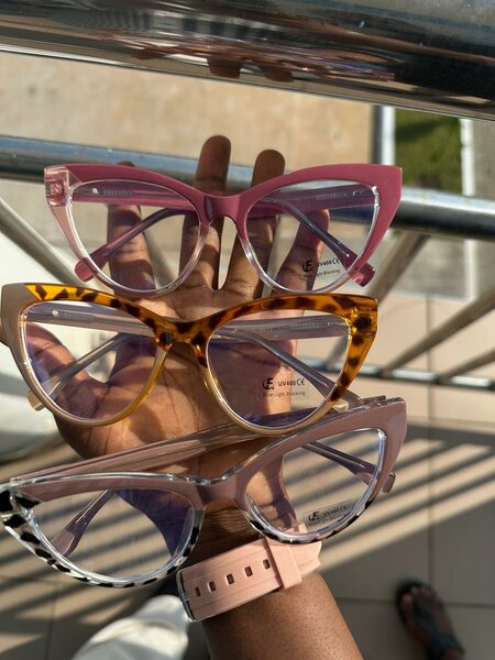 Heavenly frame available