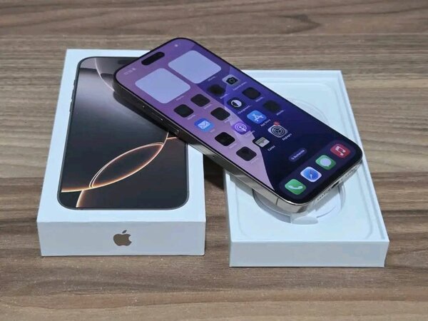 iPhone Pro 128Go Argent