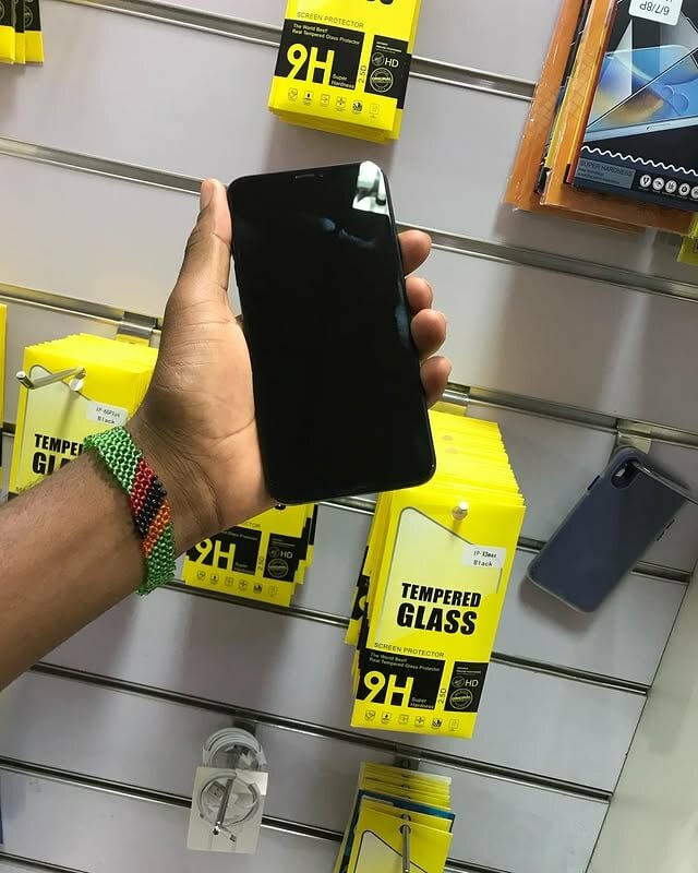 BRAND NEW IPHONE 🍏 pro 