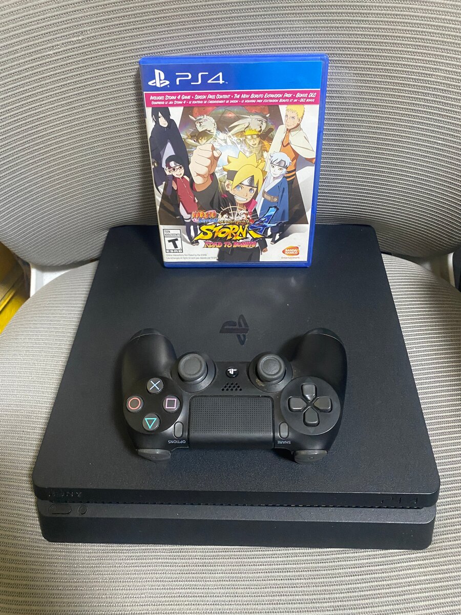 Console PS4 Slim avec Manette