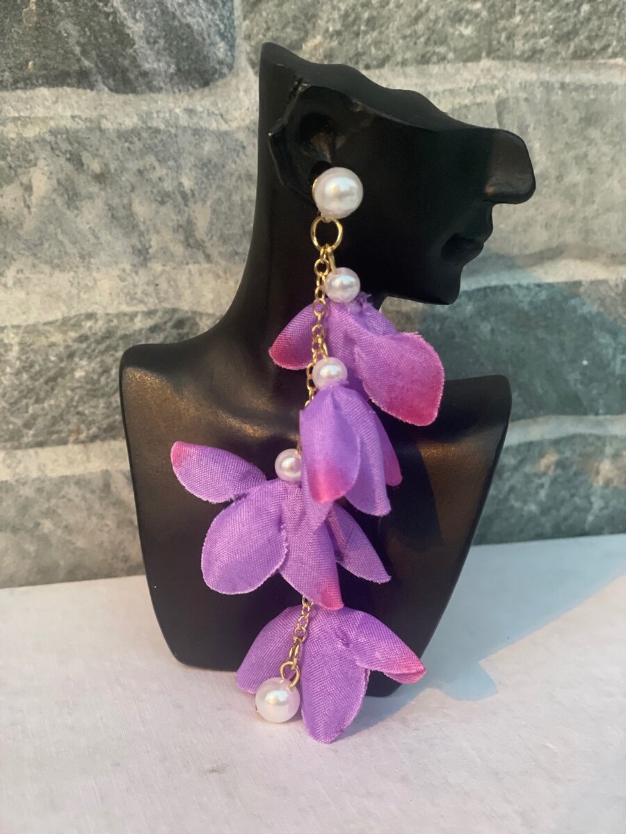 Boucles d'oreilles pendantes florales