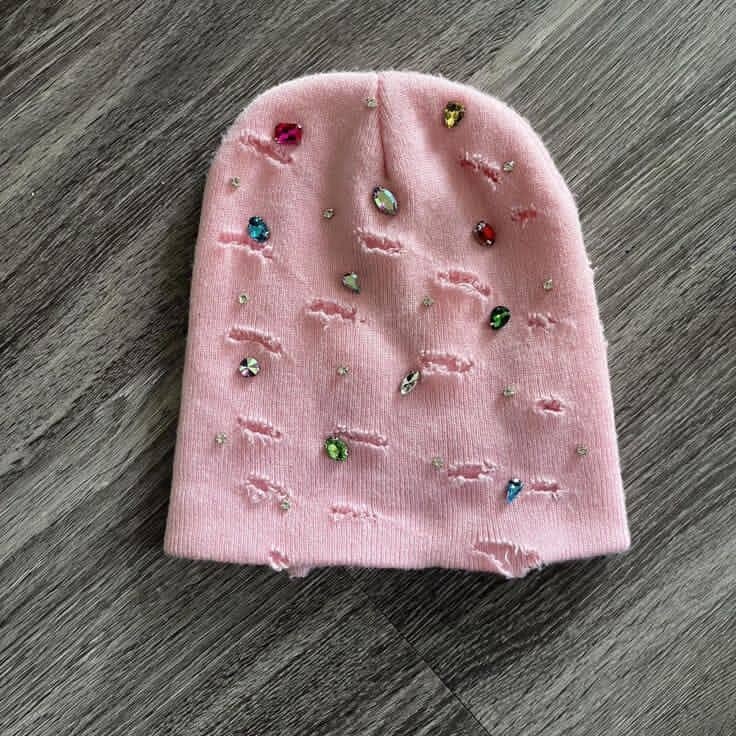 Bonnet élégant bijoux