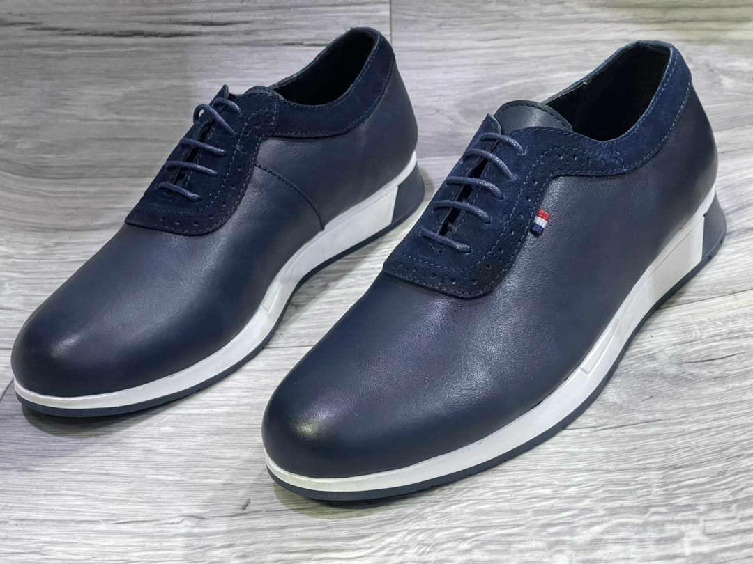 Paire de souliers homme