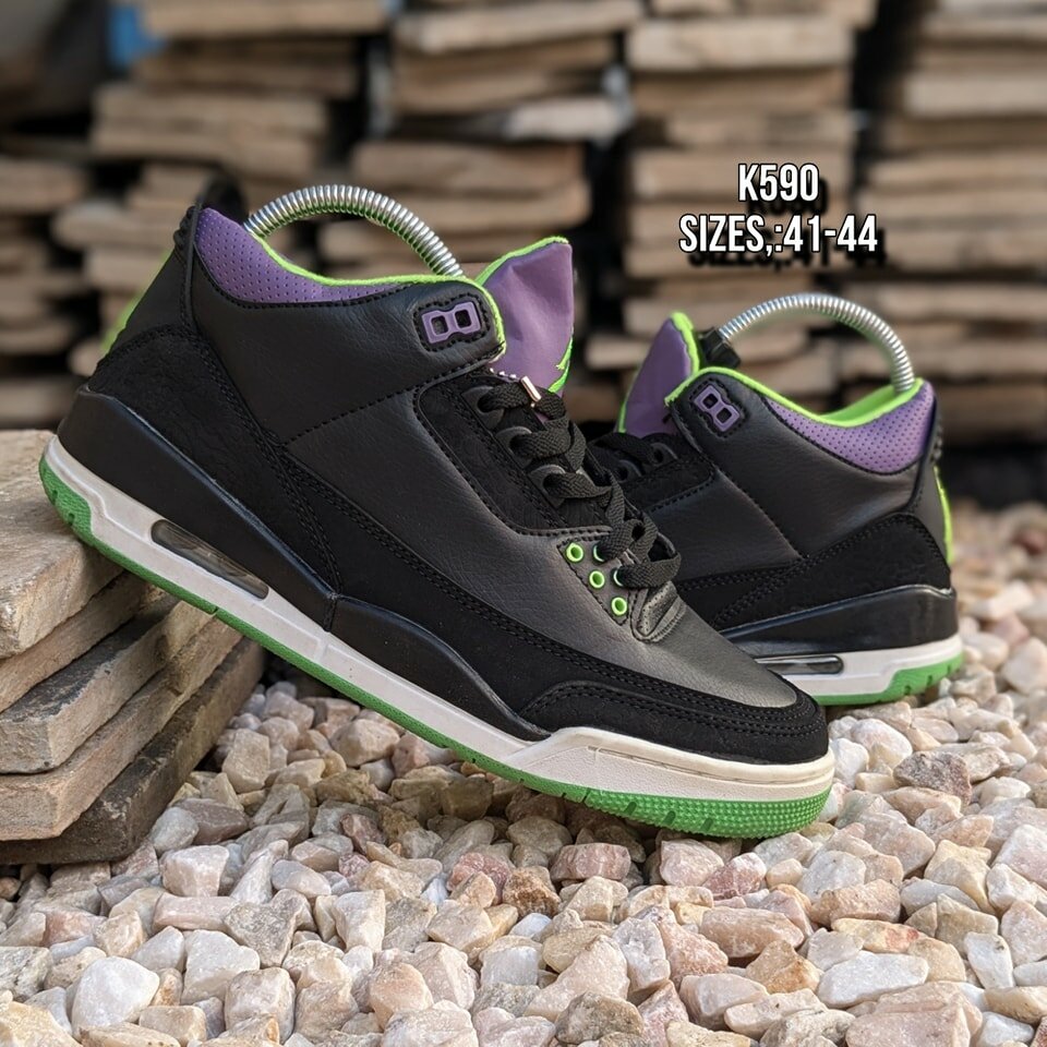 Nike Air Jordan 3 Retro OG's