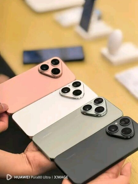 Huawei Smartphone Triple Camera