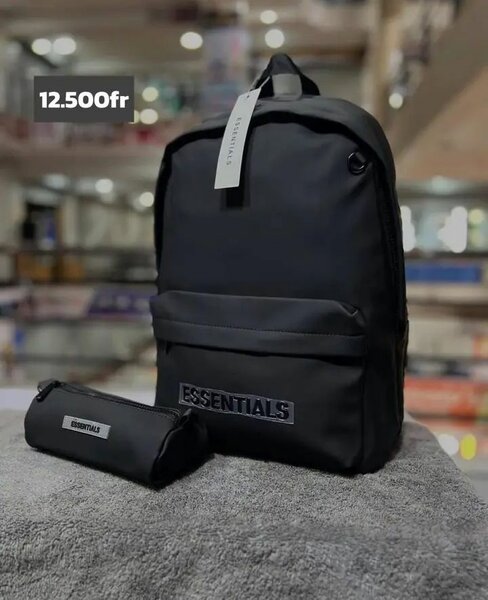 Sac à dos Essentials noir