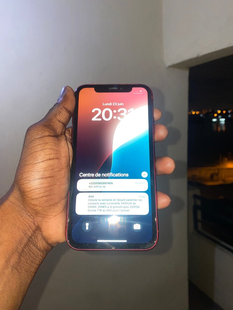 iPhone XR Rouge 64 giga