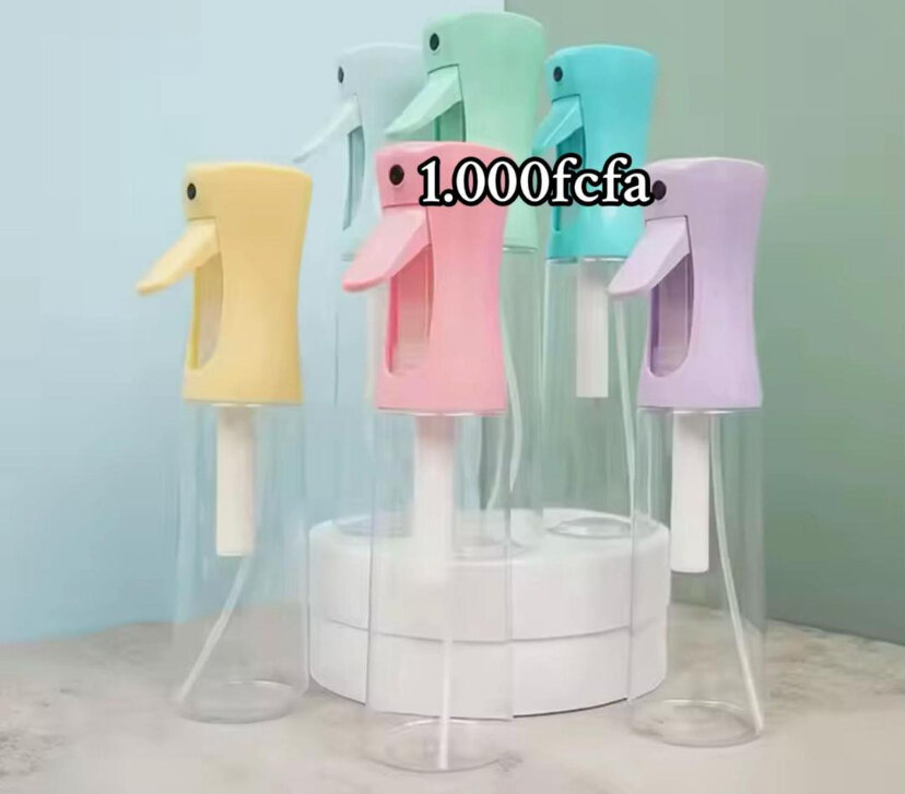 Bouteille spray colorée