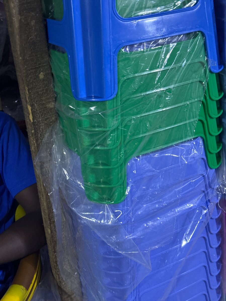 Tabouret en plastique solide