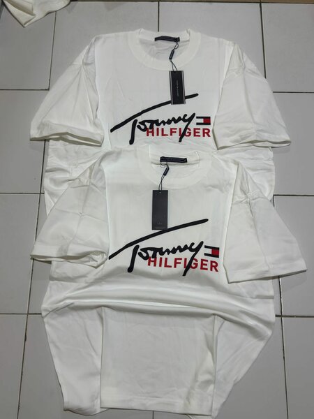 T-shirt Tommy Hilfiger