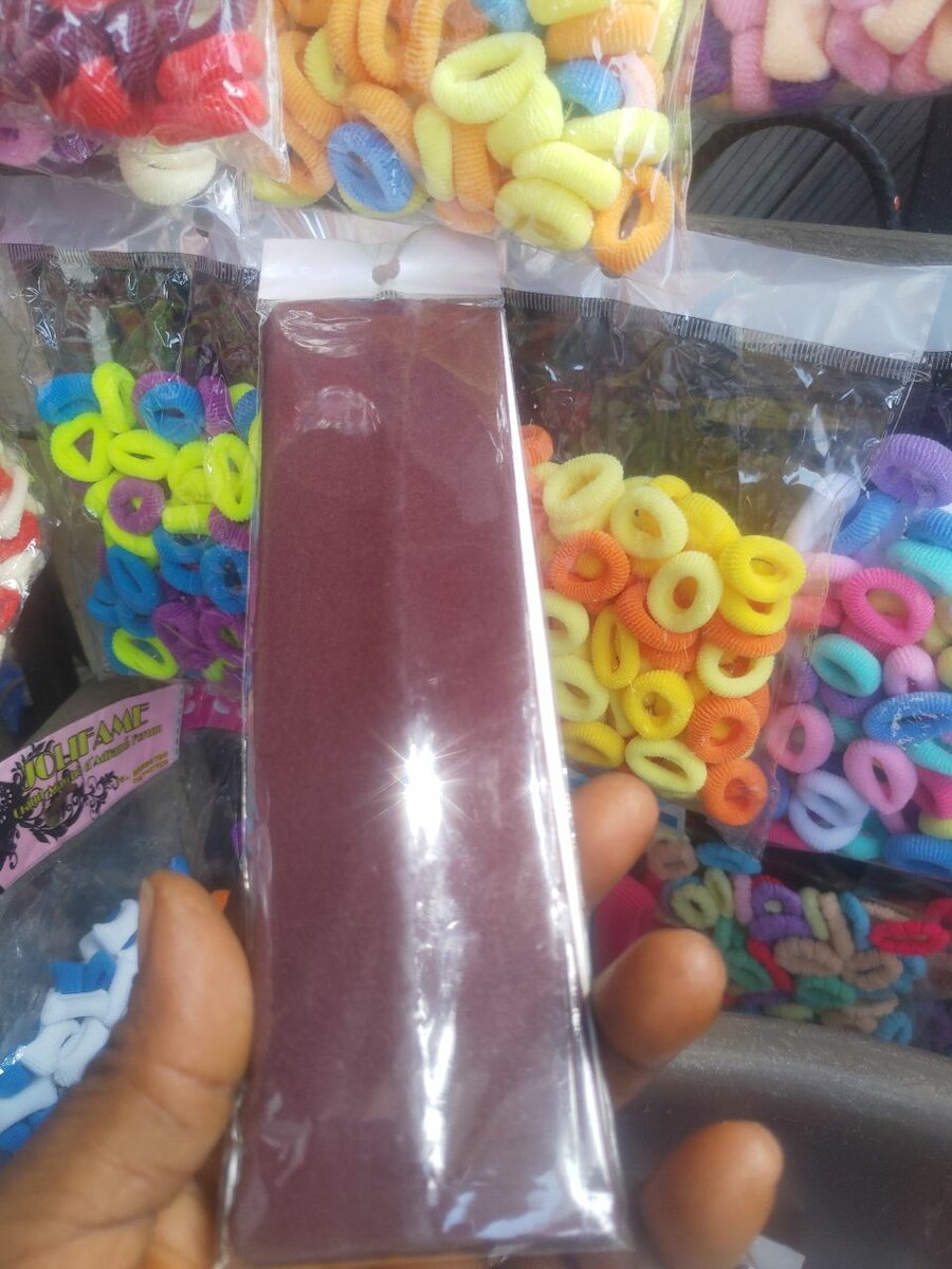 Élastiques à cheveux colorés